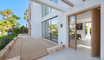 Resa Estates villa sant Jordi modern Ibiza for sale entrance side.jpg